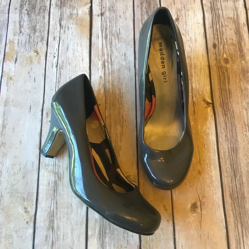 🚫DONATED🚫 Gray Patent Steve Madden Pumps